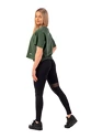 Koszulka damska Nebbia  Organic Cotton Loose Fit “The Minimalist” Crop Top 417 dark green